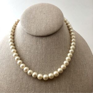 Vintage Faux Classic Pearl Necklace 15”